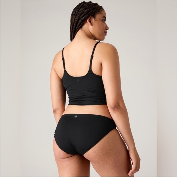 NWT! Athleta Black Scoop Crop Tankini A-C - Size Medium🩵 - Picture 6 of 10